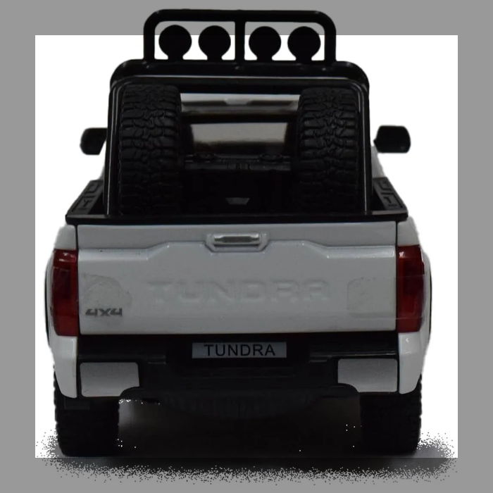TOYOTA Tundra 1/24スケール 白 DIECAST ダイキャスト ミニカー プルバック機能付き 完成品 モデルカー トヨタ 箱入り おもちゃ ライトアップ サウンド