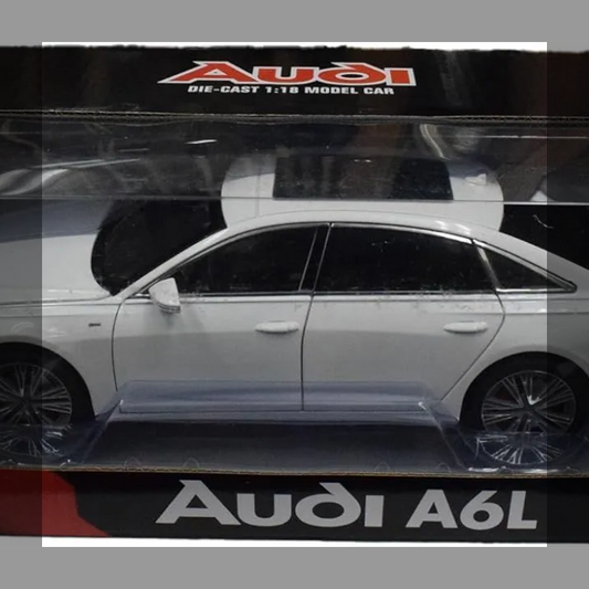 Audi A6 1/18スケール 白 DIECAST ダイキャスト ミニカー プルバック機能付き 完成品 モデルカー 箱入り おもちゃ ライトアップ サウンド